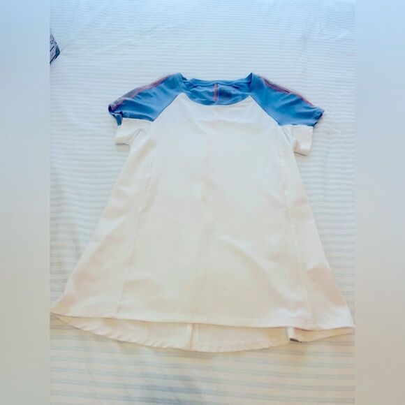 Lucky in Love Brand Blue and White Flutter Sleeve T-Shirt - Picture 3 of 7